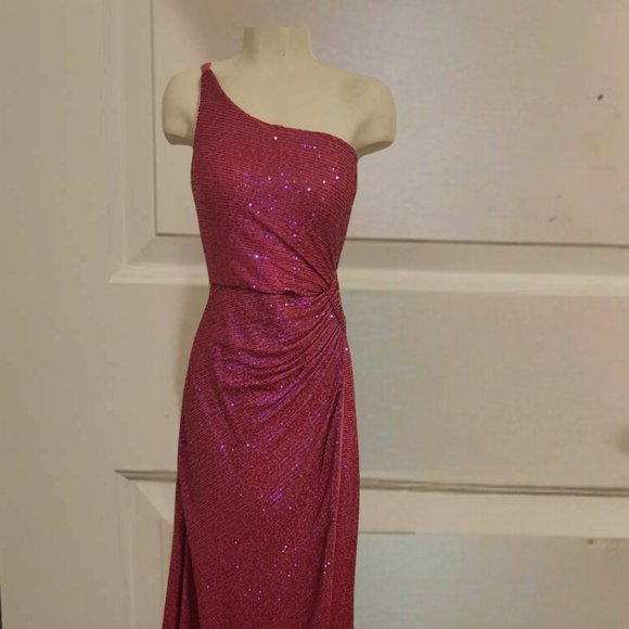 Sequined One-Shoulder Split Pink Party Dress - Picture 3 of 5